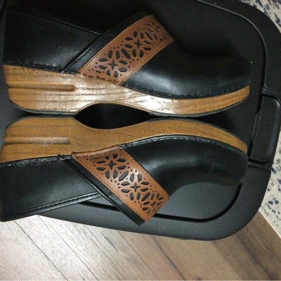 Dansko Clogs - Picture 4 of 7